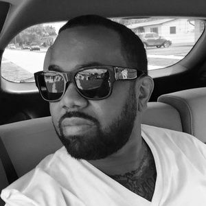 Meet your Posher, Theo